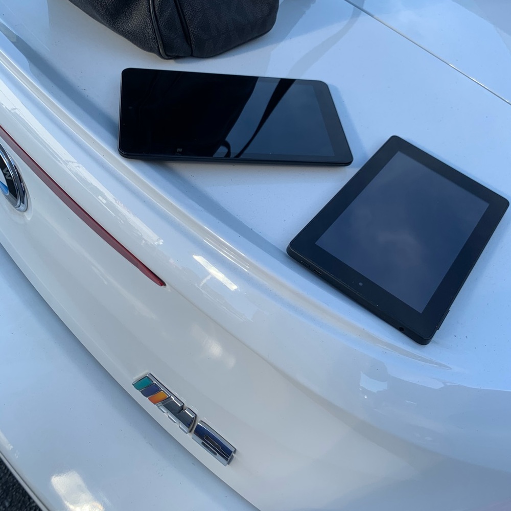 Android tablet - Picture 2 of 2